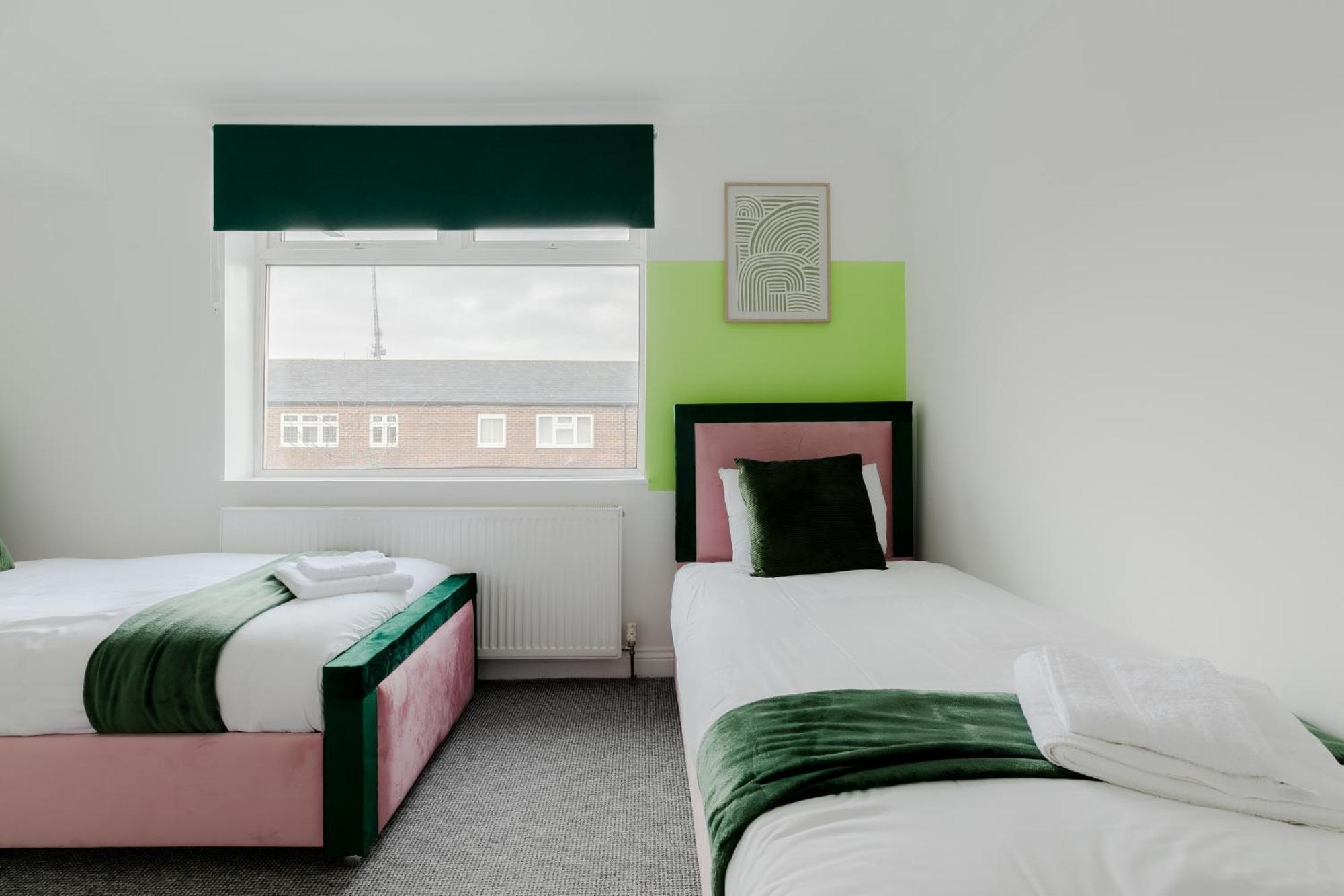 5Br House, Free Parking Offa12, Contractor, Big Families, Relocation Vila Redbridge Exterior foto
