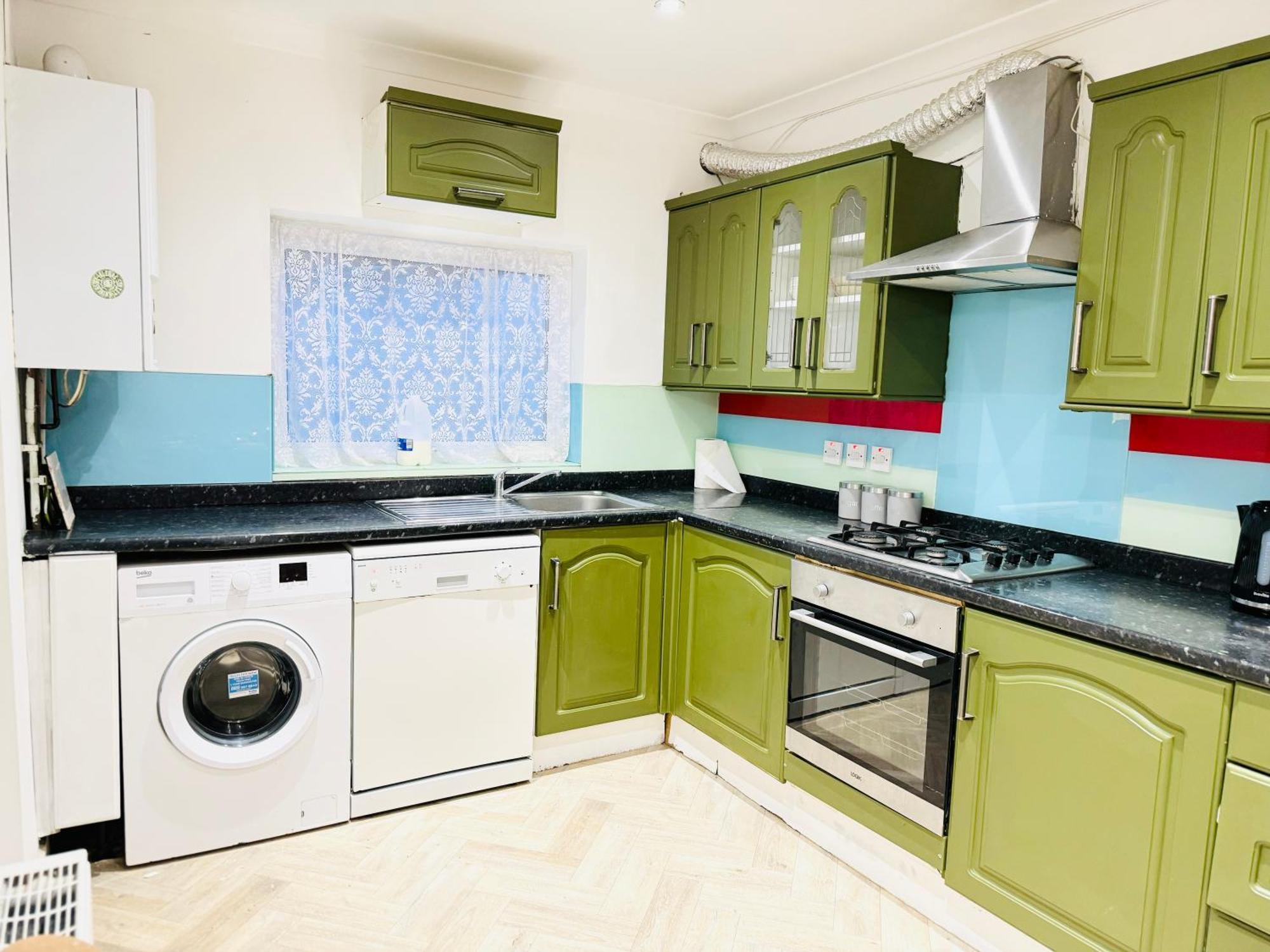 5Br House, Free Parking Offa12, Contractor, Big Families, Relocation Vila Redbridge Exterior foto